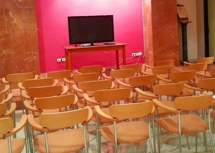 Hotel Residencia Universitaria San Agustin *